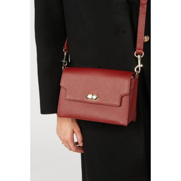 SAC TROTTEUR MILANO COSMOS LANCASTER CARMIN EN SITUATION