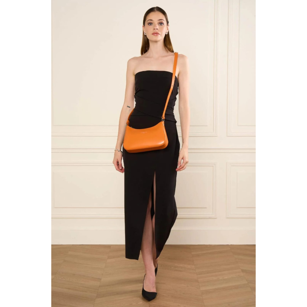 SAC TROTTEUR SUAVE ACE LANCASTER 433-22 ORANGE VUE EN SITUATION 2 SAC TROTTEUR SUAVE ACE LANCASTER 433-22 ORANGE VUE EN SITUATION 2