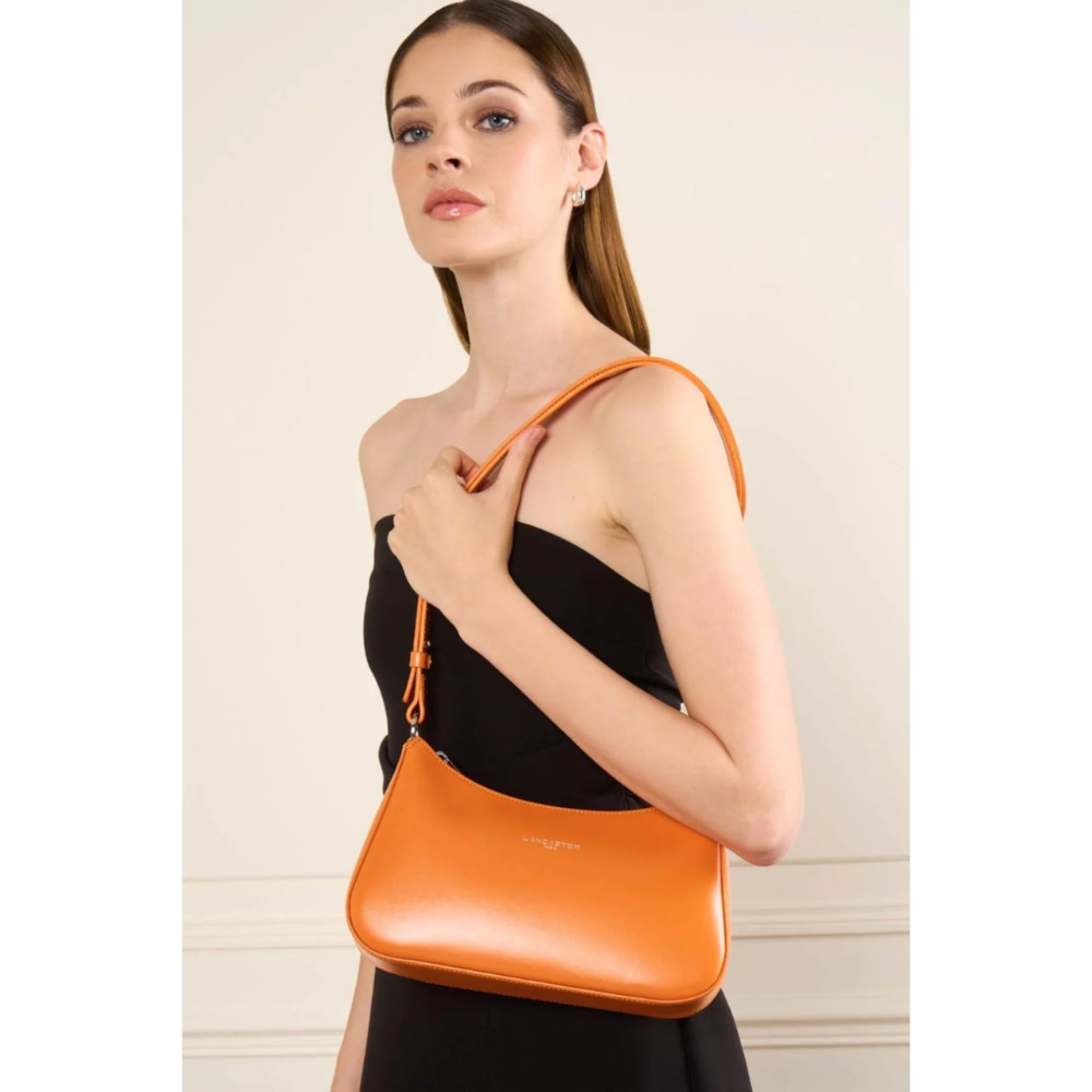 SAC TROTTEUR SUAVE ACE LANCASTER 433-22 ORANGE VUE EN SITUATION SAC TROTTEUR SUAVE ACE LANCASTER 433-22 ORANGE VUE EN SITUATION