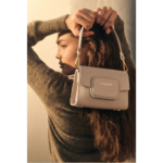480-059 SAC TROTTEUR MINI PARIS PAD LANCASTER BEIGE FONCÉ VUE EN SITUATION 6