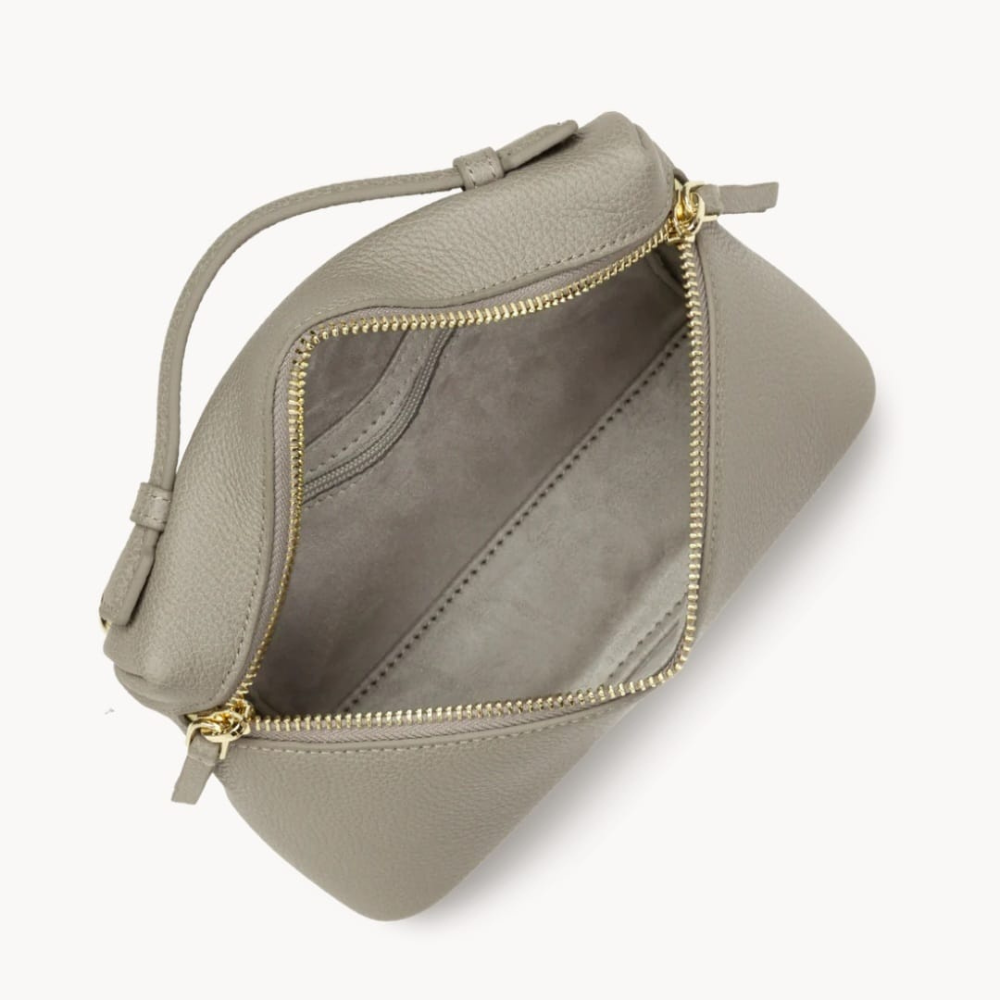 PETIT SAC BOÎTE MILANO TRÉSOR 547-115 LANCASTER MASTIC VUE INTÉRIEURE PETIT SAC BOÎTE MILANO TRÉSOR 547-115 LANCASTER MASTIC VUE INTÉRIEURE